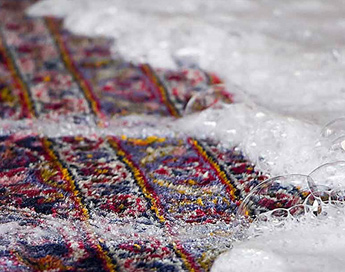 خدمات تخصصی قالیشویی در قالیشویی تخت طاووس